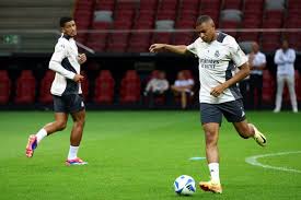 对他来说多 对他来说多